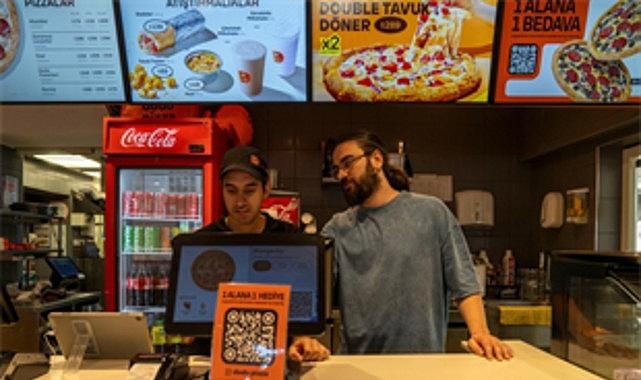 Engel tanımadı girdiği işte ayın elemanı seçildi Engel tanımadı girdiği işte ayın elemanı seçildi