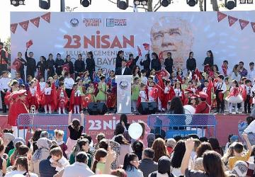 Avcılar'da ertelenen bayram, büyük bir coşkuyla kutlandı