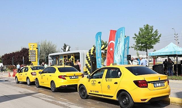 Üçevler'de modern taksi durağı hizmete açıldı Üçevler'de modern taksi durağı hizmete açıldı