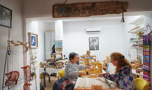 Denizli: “Hayat boyu öğrenmenin ve üretmenin yaşı yok" Denizli: “Hayat boyu öğrenmenin ve üretmenin yaşı yok"