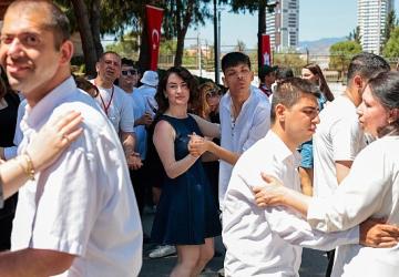 Konak'ta Engelliler Haftası'na engelsiz kutlama