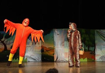 Büyükşehir'den Gebzeli miniklere tiyatro keyfi