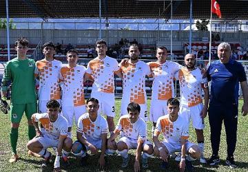 Kemer Belediye Merkez Spor evinde berabere kaldı