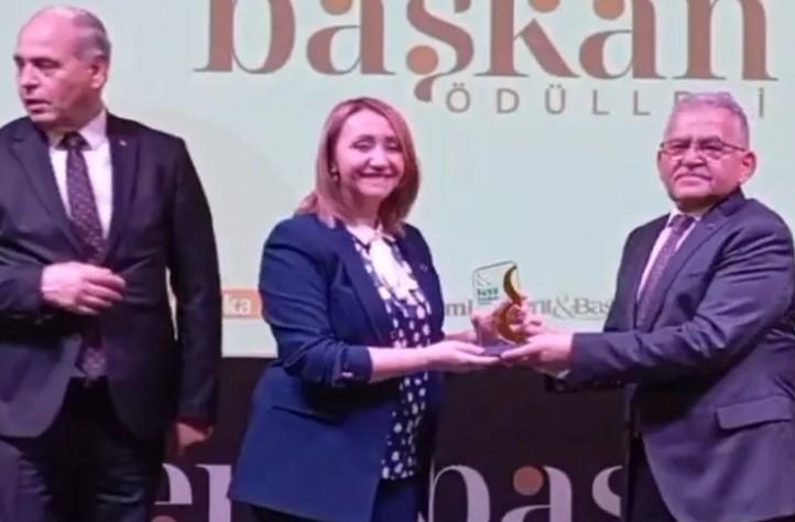 Bilecik Pazaryeri Belediyesi’nin Başarısı Ulusal Düzeyde Ödüllendirildi! Bilecik Pazaryeri Belediyesi’nin Başarısı Ulusal Düzeyde Ödüllendirildi!