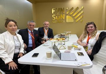 Başkan Topaloğlu, Kazakistan fuarında temaslarını sürdürüyor