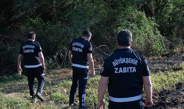 Büyükşehir'den Gediz Nehri'ni Kirletenlere Suçüstü Büyükşehir'den Gediz Nehri'ni Kirletenlere Suçüstü