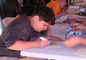 Büyükşehir'den özel evlatlarına 23 Nisan ilgisi