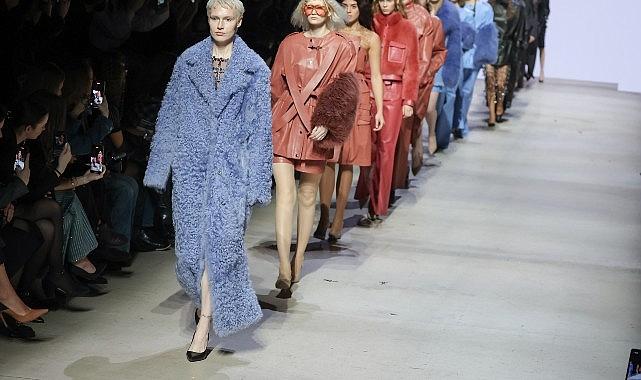 Ünlü modacı Emre Erdemoğlu ilk kadın koleksiyonu “Barlas" ile Bakü Fashion Week'te Sahne Alıyor