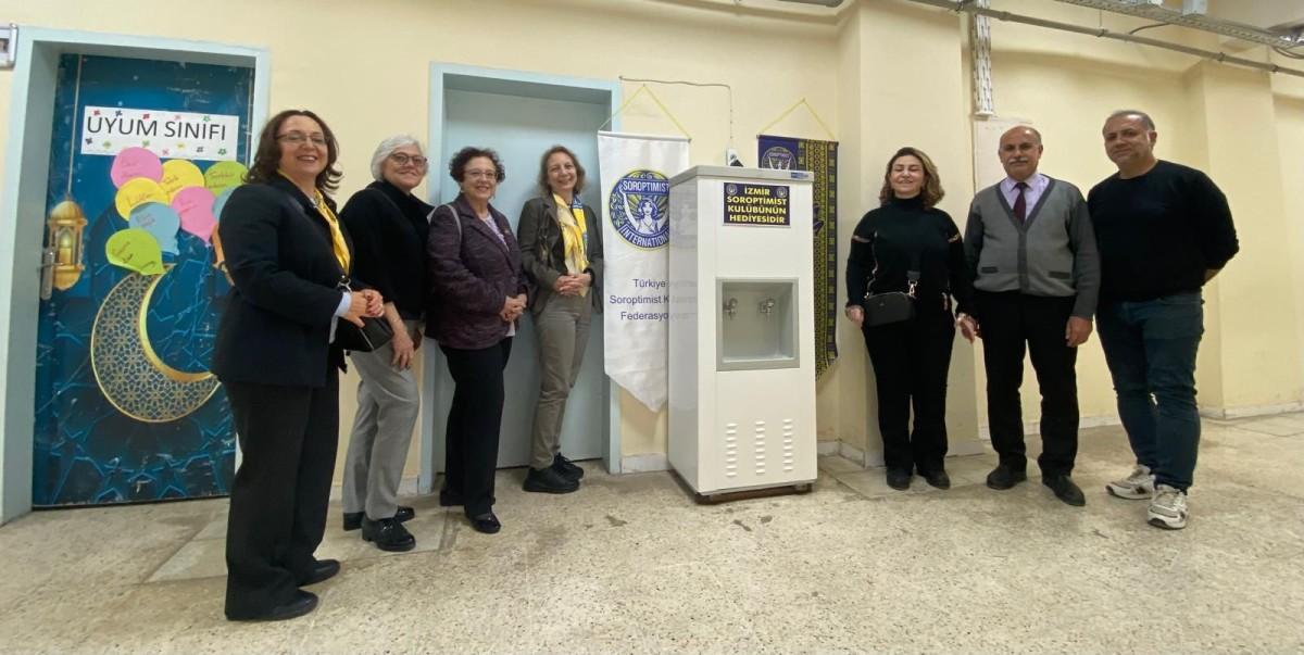 İzmir Soroptimist Kulübü’nden Adıyaman’daki okullara temiz su desteği