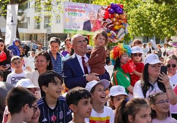 Gaziemir'i 23 Nisan coşkusu sardı