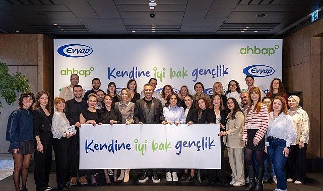 Evyap “Kendine İyi Bak Gençlik" Programını Başlattı Evyap “Kendine İyi Bak Gençlik" Programını Başlattı