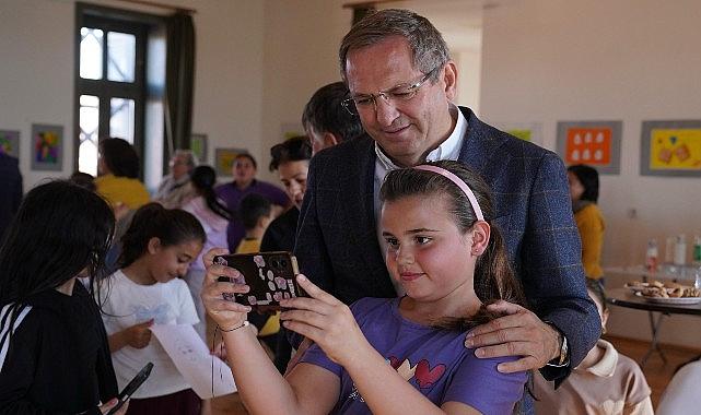 Ayvalık'ta Geleneksel Oyunlarla Dolu Renkli Bir Gün