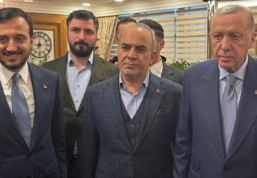 Cumhurbaşkanı Erdoğan’a Adıyamanlılar Vakfı çalışmaları hakkında bilgilendirme