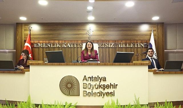 Büyükşehir'in 2024 mali yılı kesin hesapları oy birliğiyle kabul edildi Büyükşehir'in 2024 mali yılı kesin hesapları oy birliğiyle kabul edildi