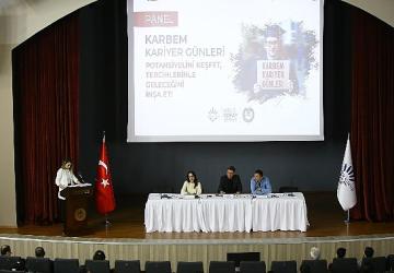 Başkan Kınay'dan Gençlere Tavsiye: “Hiçbir Şeyden Vazgeçmeyin"