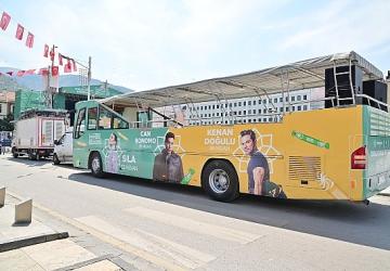 Festival Coşkusu Sokaklara Taştı