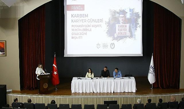 Başkan Kınay'dan Gençlere Tavsiye: “Hiçbir Şeyden Vazgeçmeyin" Başkan Kınay'dan Gençlere Tavsiye: “Hiçbir Şeyden Vazgeçmeyin"