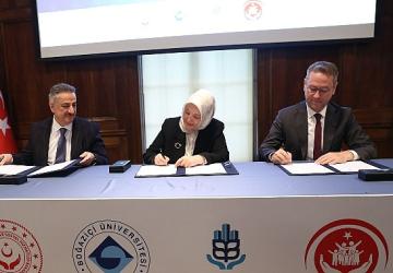 2025 Aile Yılı'nın En Kapsayıcı Eğitim Modeli Aile Üniversitesi Boğaziçi Üniversitesi'nde Tanıtıldı.