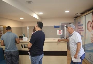 Konak'ta vergi ödeyecekler için vezne sayısı artırıldı