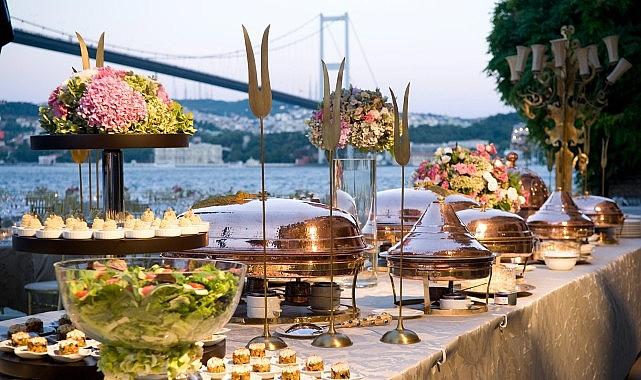 Esma Sultan'da Aşkın Tarihle Buluştuğu Masalsı Düğünler