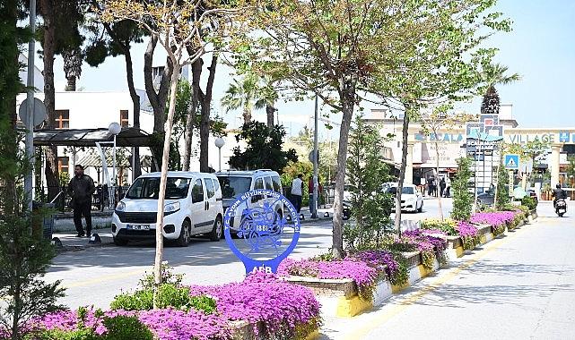Aydın Büyükşehir Belediyesi'nden Kuşadası'nda Kapsamlı Çalışma Aydın Büyükşehir Belediyesi'nden Kuşadası'nda Kapsamlı Çalışma