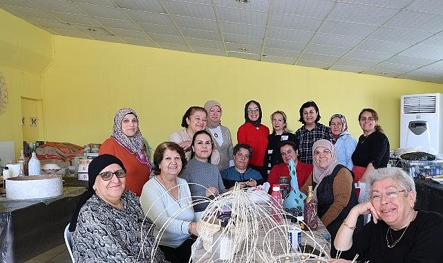 ATASEM 'den kadınlara geri dönüşüm ürünleri kursu ATASEM 'den kadınlara geri dönüşüm ürünleri kursu