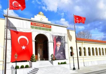 İstanbul Valiliği’nden deprem sonrası kritik uyarı: 'Hasarlı binalara girmeyin, trafiğe çıkmayın'