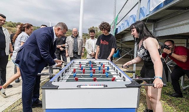 Başkan Tugay'dan gençlerle 19 Mayıs buluşması Başkan Tugay'dan gençlerle 19 Mayıs buluşması