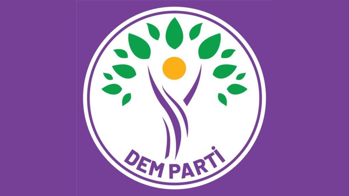 DEM Parti Heyeti, siyasi parti ziyaretlerine başladı: Gündem ‘Yeni Süreç’ DEM Parti Heyeti, siyasi parti ziyaretlerine başladı: Gündem ‘Yeni Süreç’
