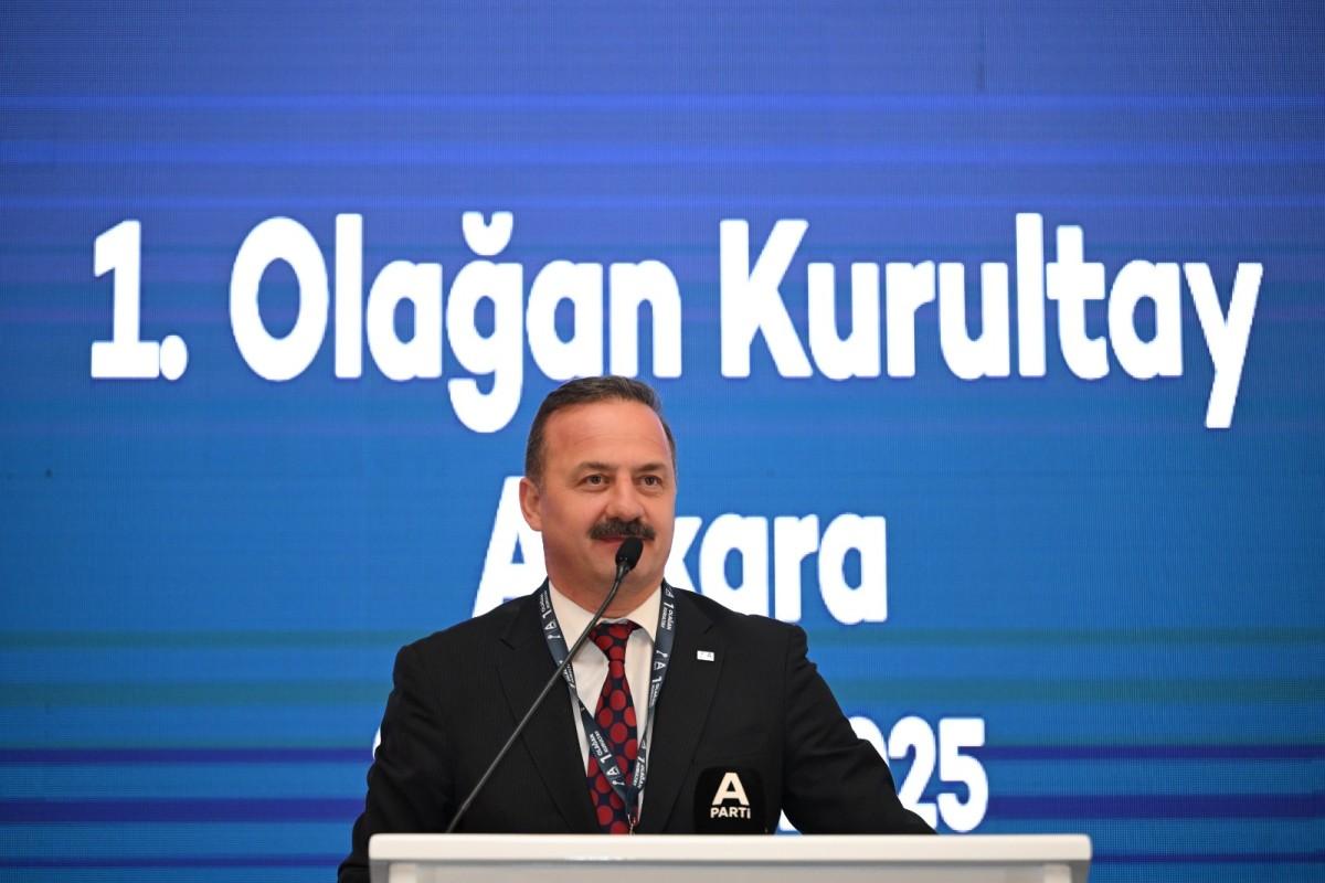 Anahtar Parti 1. Olağan Kurultayı, Ağıralioğlu: 'Söylemeye utanacağınız şeyleri yapmaktan niçin utanmıyorsunuz?' Anahtar Parti 1. Olağan Kurultayı, Ağıralioğlu: 'Söylemeye utanacağınız şeyleri yapmaktan niçin utanmıyorsunuz?'