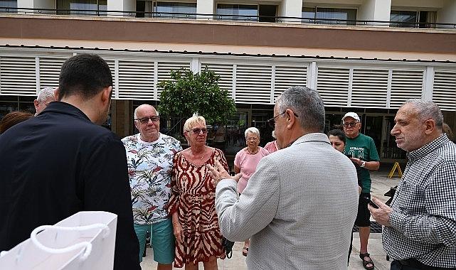 Alman çifte Başkan Topaloğlu'ndan teşekkür plaketi