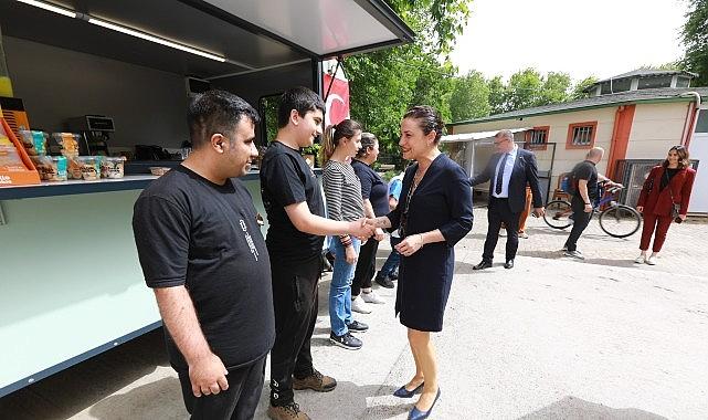 Başkan Sengel'den Efes Selçuk'un Engelsiz Gençlerine Ziyaret