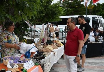 Kemer'de yılın ilk “Üreten ev hanımları kermesi"