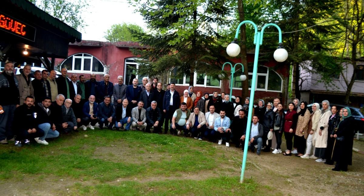 Sakarya Kızılay Şubeleri Akyazı’da Buluştu: Faaliyetler değerlendirildi, seçim süreci masaya yatırıldı Sakarya Kızılay Şubeleri Akyazı’da Buluştu: Faaliyetler değerlendirildi, seçim süreci masaya yatırıldı