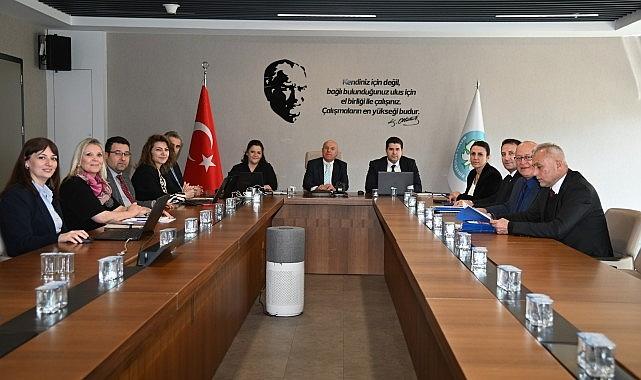 Büyükşehir 'Mevzuat İnceleme Komisyonu' Toplandı Büyükşehir 'Mevzuat İnceleme Komisyonu' Toplandı