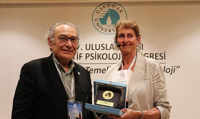 Negatif düşünce pozitiften 7 kat daha güçlü! Negatif düşünce pozitiften 7 kat daha güçlü!
