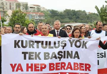 Urla'da işçiye çifte bayram