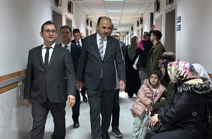 Konya'da Başkan Altay, Hastaları Ziyaret Etti Konya'da Başkan Altay, Hastaları Ziyaret Etti
