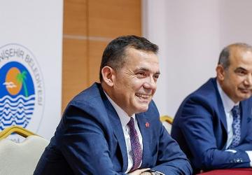 Başkan Özyiğit, mahalle muhtarıyla bir araya geldi