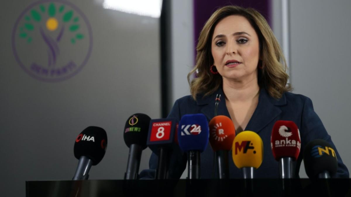 DEM Parti Sözcüsü Ayşegül Doğan: ‘İmralı’ya heyet ziyareti için hazırlıklarımız sürüyor’ DEM Parti Sözcüsü Ayşegül Doğan: ‘İmralı’ya heyet ziyareti için hazırlıklarımız sürüyor’