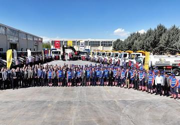 Başkan Altay: “100 Milyon Lira Bedelle KOSKİ'ye 24 Yeni İş Makinesi Daha Kazandırdık"
