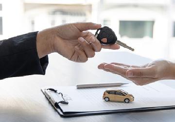 Türkiye'nin lider seyahat sitesi ENUYGUN ile araç kiralayanlar yüzde 30'a varan indirim ile avantajlı çıkıyor.