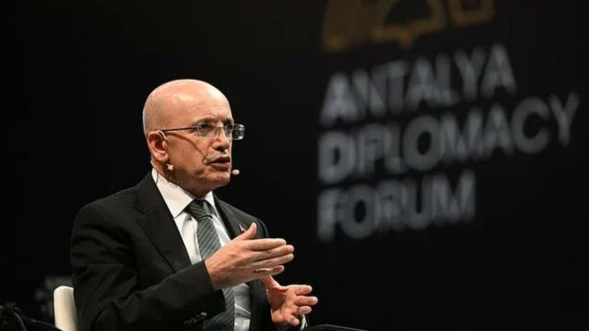 Bakan Şimşek: “Enflasyon düşüş gösteriyor, düşecek, düşmeye devam edecek”