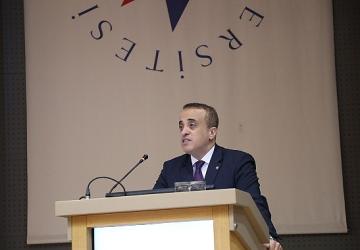 Uzm. Dr. Bekir Aktura: “Sağlık hizmetlerinde ekip çalışması hasta memnuniyetini artırır."