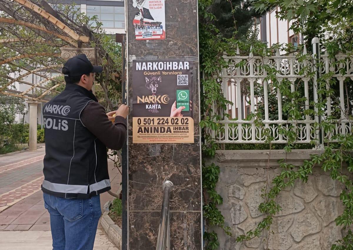 Kahta’da kurulan narko ihbar hattı faaliyete geçti Kahta’da kurulan narko ihbar hattı faaliyete geçti
