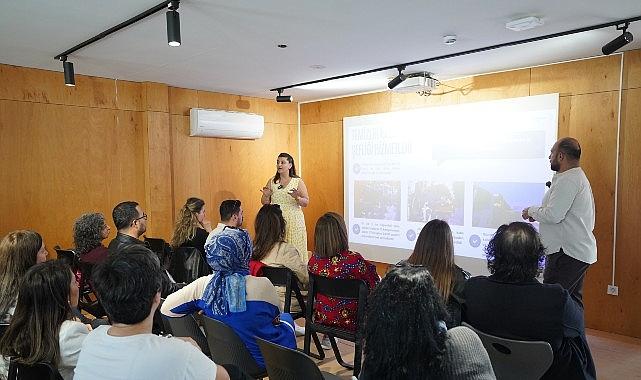 Temiz Beylikdüzü İçin Belediye Gönüllülerle El Ele Temiz Beylikdüzü İçin Belediye Gönüllülerle El Ele