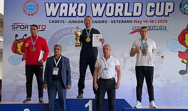 Kick Boks sporcularımızdan Dünya Şampiyonası'nda dört madalya Kick Boks sporcularımızdan Dünya Şampiyonası'nda dört madalya