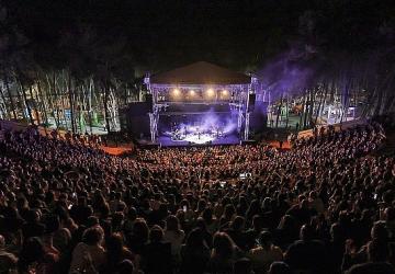 Paribu sponsorluğunda 2025 sezonu Açıkhava Konserleri başladı