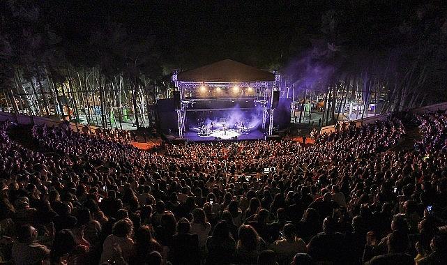 Paribu sponsorluğunda 2025 sezonu Açıkhava Konserleri başladı
