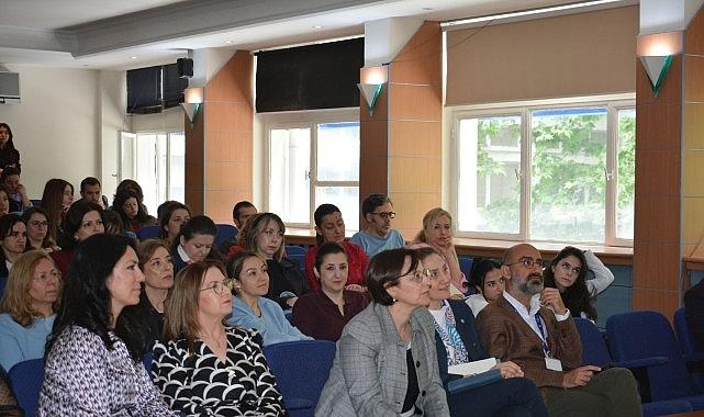 EÜ Eczacılık Fakültesinde Ufuk Avrupa Projesi Bilgilendirme Toplantısı yapıldı EÜ Eczacılık Fakültesinde Ufuk Avrupa Projesi Bilgilendirme Toplantısı yapıldı